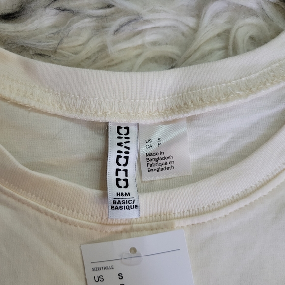 DIVIDED cream oversized long-sleeved top small - Picture 3 of 8